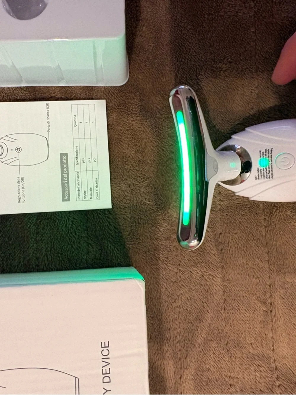 Wireless Handheld Massager beauty device - White